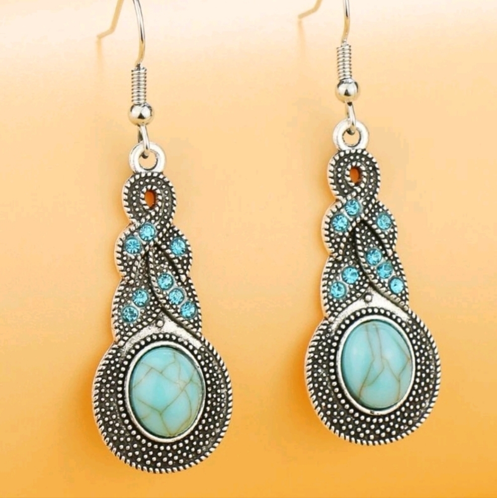 ✨3 FOR $28✨🆕️FAUX BLUE TURQUOISE BOHO DROP EARRINGS WITH BLUE RHINESTONES